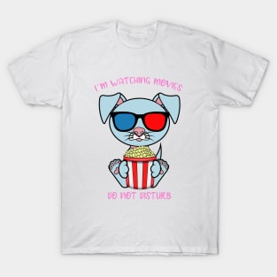 I am watching movies, cute dog T-Shirt